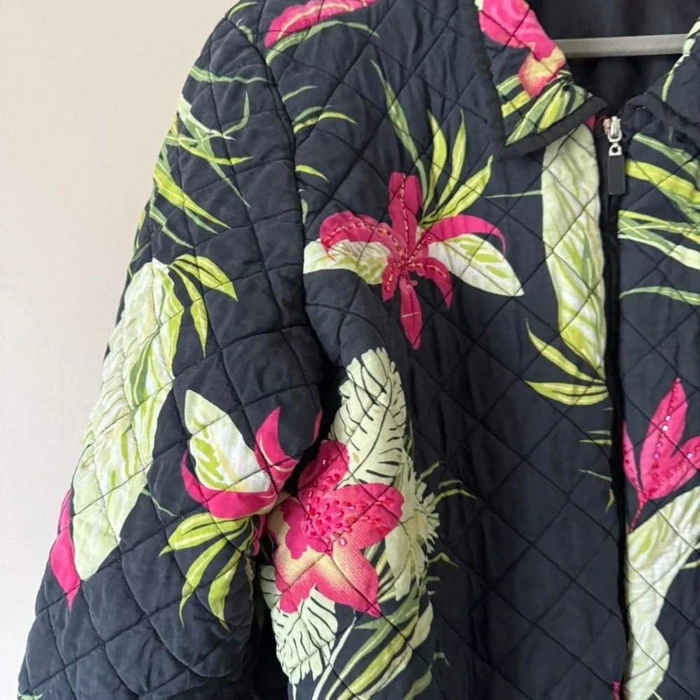 Tropical Flower Silk Quilted Jacket Pink Flower Green Beaded - Picture 2 of 6